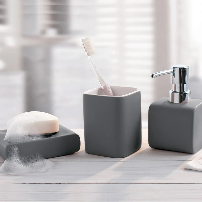 Cubic stoneware collection