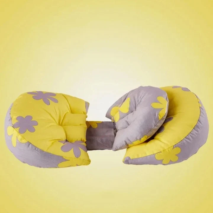 Coussin de maternité à motifs de fleurs