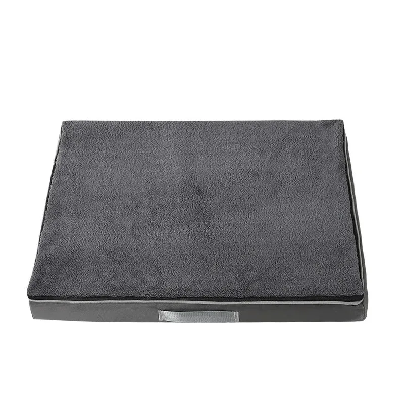 Coussin mémoire de forme chien avec une housse lavable