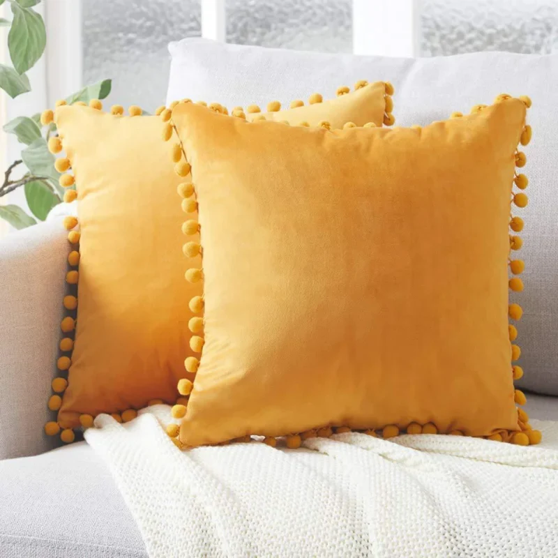 Coussin déco orange et carré de style moderne