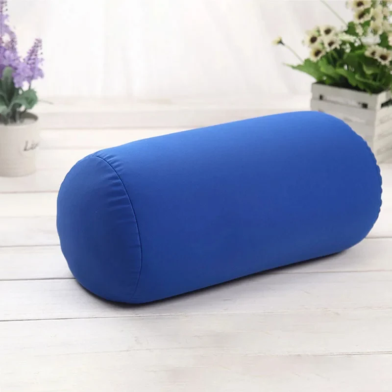 Coussin microbilles cylindrique bleu en coton