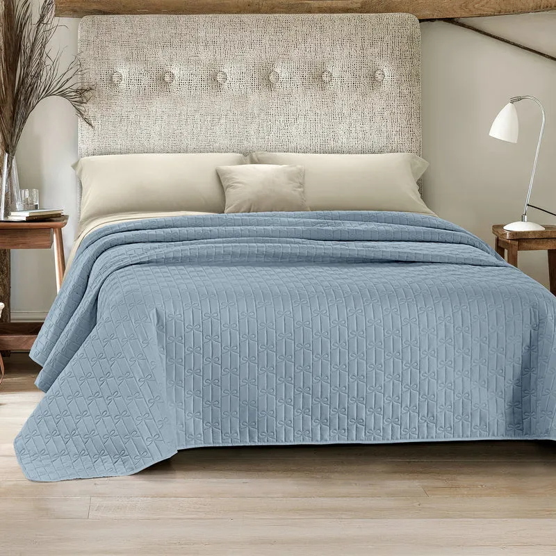 Copriletto Matrimoniale Trapuntato con Fiocchetti – Leggero ed Elegante Primavera/Estate Il Gruppone